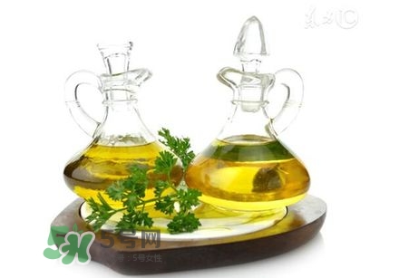 橄欖油和甘油哪個(gè)好？橄欖油和甘油的區(qū)別