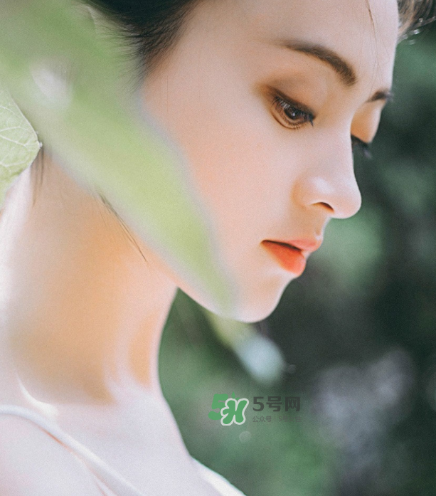 長(zhǎng)閉口用什么護(hù)膚品？長(zhǎng)閉口怎么辦？
