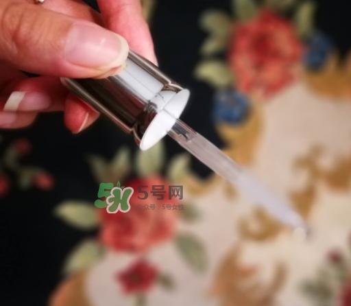 小黑瓶和紅腰子哪個好？小黑瓶和紅腰子哪個先用