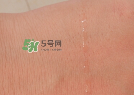 小黑瓶和神仙水哪個好？小黑瓶和神仙水哪個先用順序
