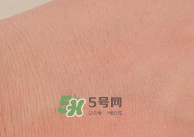 小黑瓶和神仙水哪個好？小黑瓶和神仙水哪個先用順序