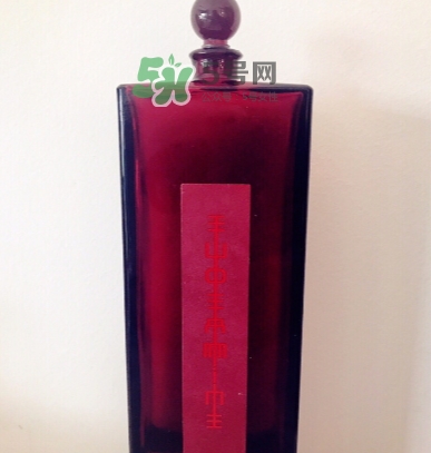 資生堂紅色蜜露搭配什么乳液？紅色蜜露搭配什么使用