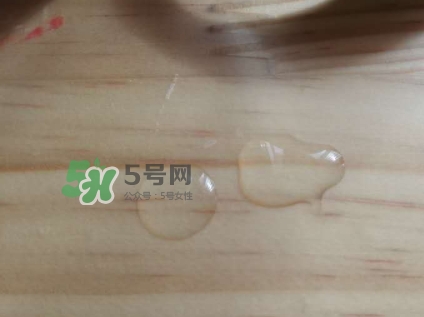 悅木之源菌菇水是爽膚水嗎？悅木之源菌菇水是精華嗎