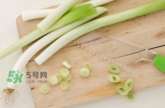 大蔥是堿性食物嗎？大蔥是酸性還是堿性？