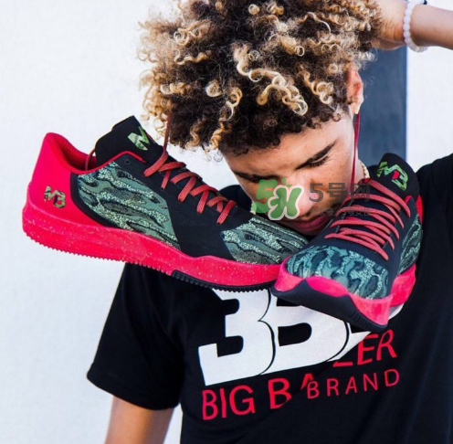 球哥品牌bbb lamelo ball首款個人簽名球鞋mb1多少錢？