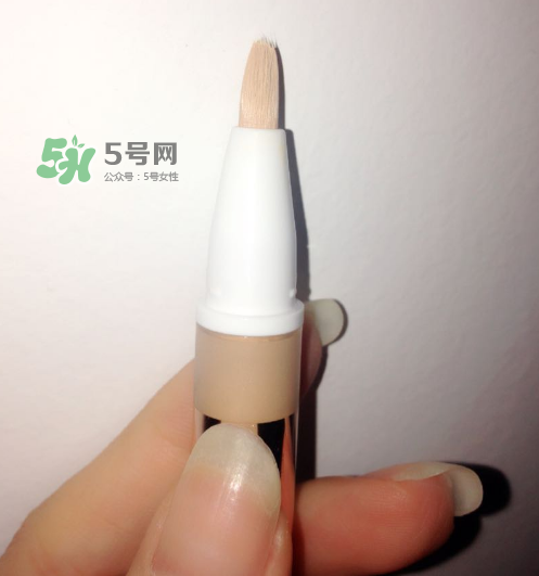 歐萊雅遮瑕筆怎么用？歐萊雅遮瑕筆使用方法