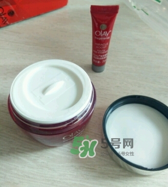 olay玉蘭油大紅瓶一套多少錢？olay大紅瓶專柜多少錢