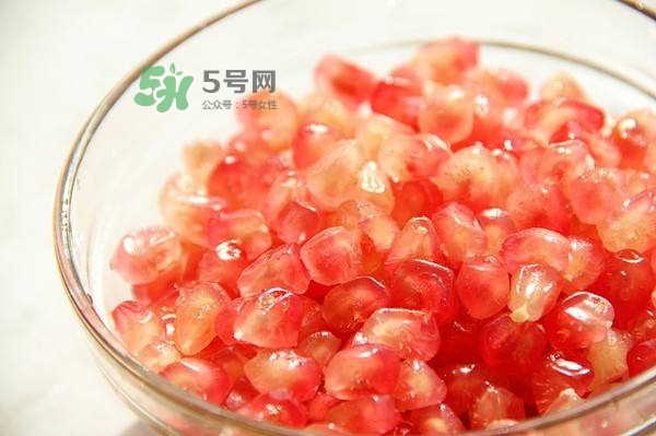 石榴不能和什么一起吃？石榴哪些人不能吃？