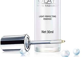 olay玉蘭油小白瓶小綠瓶哪個(gè)好？olay小白瓶小綠瓶區(qū)別