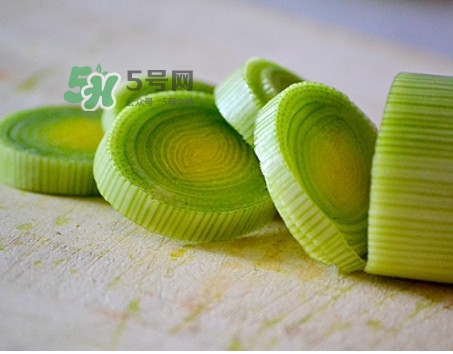 大蔥可以放冰箱嗎？大蔥可以放多久