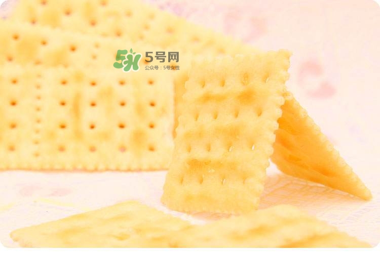 孕婦能吃蘇打餅干嗎？孕婦吃蘇打餅干好嗎？