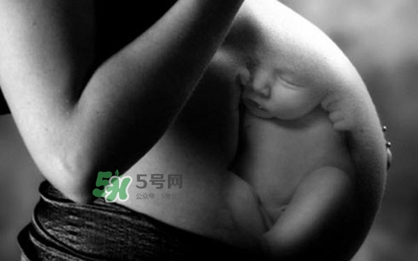 羊水栓塞是醫(yī)療事故嗎？羊水栓塞多發(fā)生于順產(chǎn)還是剖腹產(chǎn)？