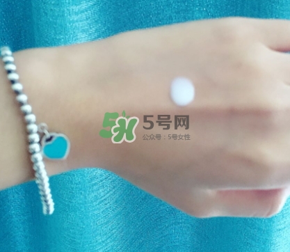 olay小白瓶有哪些版本？olay小白瓶版本區(qū)別