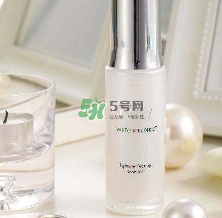 olay小白瓶和樂敦cc美容液哪個好？olay小白瓶和樂敦cc順序