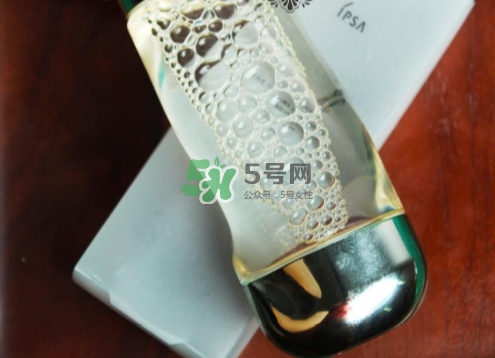 ipsa流金水是玻璃瓶嗎？流金水是塑料的嗎