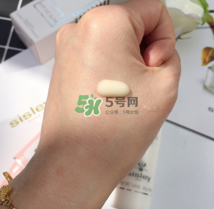 希思黎美白精華好用嗎？希思黎美白精華怎么樣？
