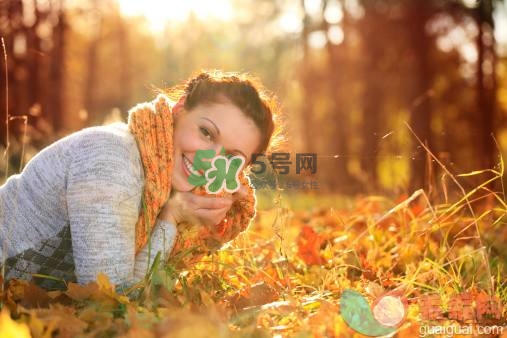 女人秋冬怎么進(jìn)補(bǔ)？女人秋季如何養(yǎng)生？
