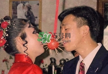 古代鬧洞房都是怎么鬧的？鬧洞房的習(xí)俗是怎么來的？