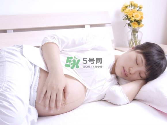 孕婦左側(cè)臥怎么睡舒服？孕婦左側(cè)臥位