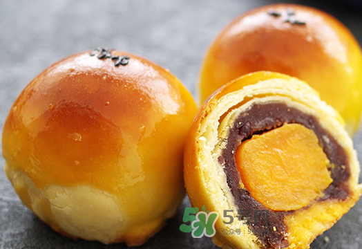 蛋黃酥多少錢(qián)一個(gè)？蛋黃酥多少錢(qián)一盒？