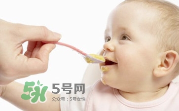 一歲后的寶寶如何喂養(yǎng)？寶寶喝牛奶好嗎？
