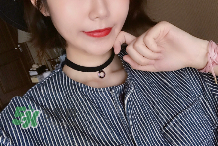 希思黎口紅試色 希思黎口紅多少錢？