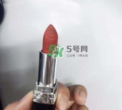 迪奧夾心999多少錢？迪奧夾心999口紅專柜價格
