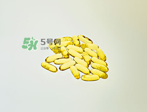 魚肝油可以空腹吃嗎？空腹可以吃魚肝油嗎？