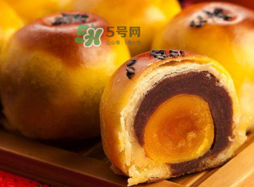 蛋黃酥烤多長時(shí)間最好？蛋黃酥烤多久？