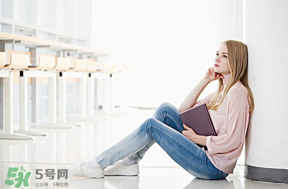 低血糖跟胖瘦有關(guān)系嗎？低血糖跟血壓有關(guān)系嗎？