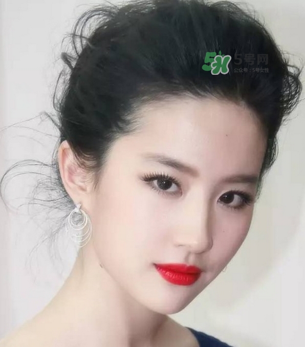 發(fā)際線低怎么調(diào)整？標(biāo)準(zhǔn)的發(fā)際線圖片
