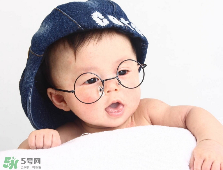 寶寶的性別差異什么時(shí)候形成？寶寶的性別差異是與生俱來(lái)的嗎？