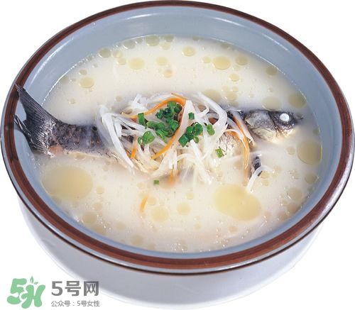 鯽魚湯怎么去腥味？鯽魚湯熬多長時間最好？