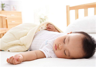 怎么樣培養(yǎng)寶寶自己入睡？怎么樣培養(yǎng)寶寶整夜睡覺？