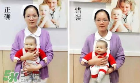 抱新生兒可以晃動(dòng)嗎？抱新生兒的正確方法圖