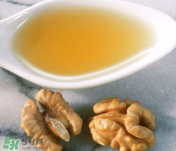 初蘊核桃油好嗎？初蘊核桃油怎么樣？