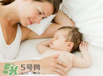 怎么樣培養(yǎng)寶寶自己入睡？怎么樣培養(yǎng)寶寶整夜睡覺？