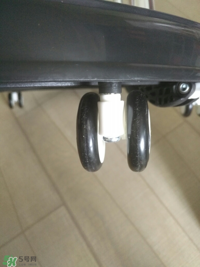 學步車哪個牌子的好？寶寶幾個月可以坐學步車？