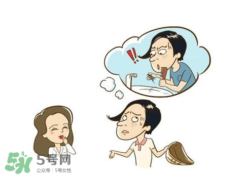 掉頭發(fā)與腎虛有關(guān)系嗎？掉頭發(fā)與熬夜有關(guān)系嗎