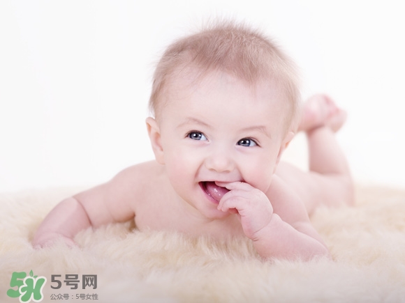 兒童安全座椅要坐到幾歲？兒童安全座椅適合多大的孩子？