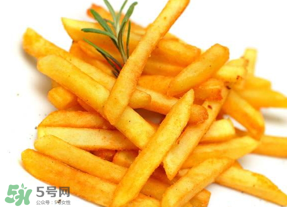 薯條可以用微波爐加熱嗎？薯條怎么加熱？