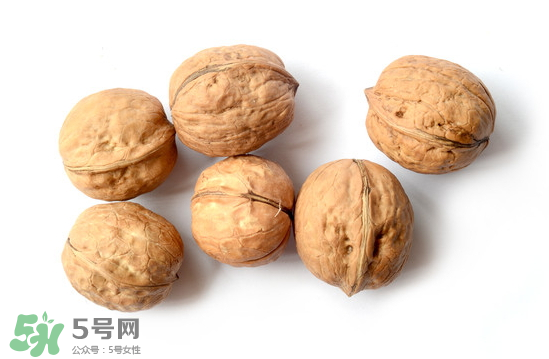 吃核桃能除濕嗎？濕氣重可以吃核桃嗎？