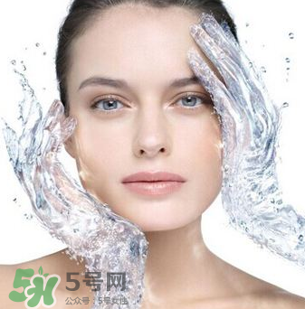 化妝水你選對了嗎？8款熱門明星化妝水測評