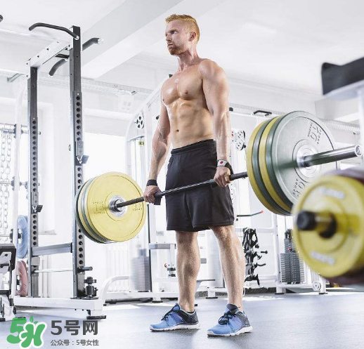 硬拉鍛煉哪些肌肉？硬拉有什么好處？
