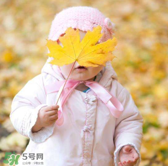 秋季寶寶怎么穿衣服？秋季寶寶穿什么？