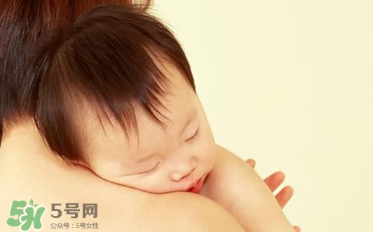 寶寶張嘴睡覺會(huì)變丑嗎？寶寶張嘴睡覺的危害