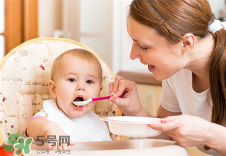 母乳喂養(yǎng)不能吃哪些東西？母乳喂養(yǎng)媽媽飲食注意事項(xiàng)