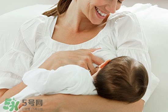 母乳到什么時(shí)候就沒營養(yǎng)了？母乳什么時(shí)候斷最好？