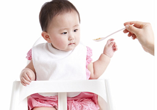 寶寶不吃輔食怎么辦？5個小妙招讓寶寶乖乖吃輔食