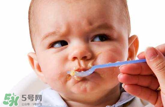 寶寶不吃輔食怎么辦？5個小妙招讓寶寶乖乖吃輔食